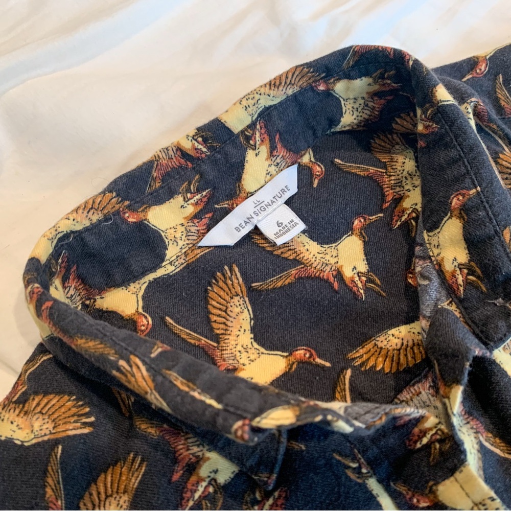 L.L. Bean Black Button-Down Shirt with Gold Bird Print - Picture 3 of 12